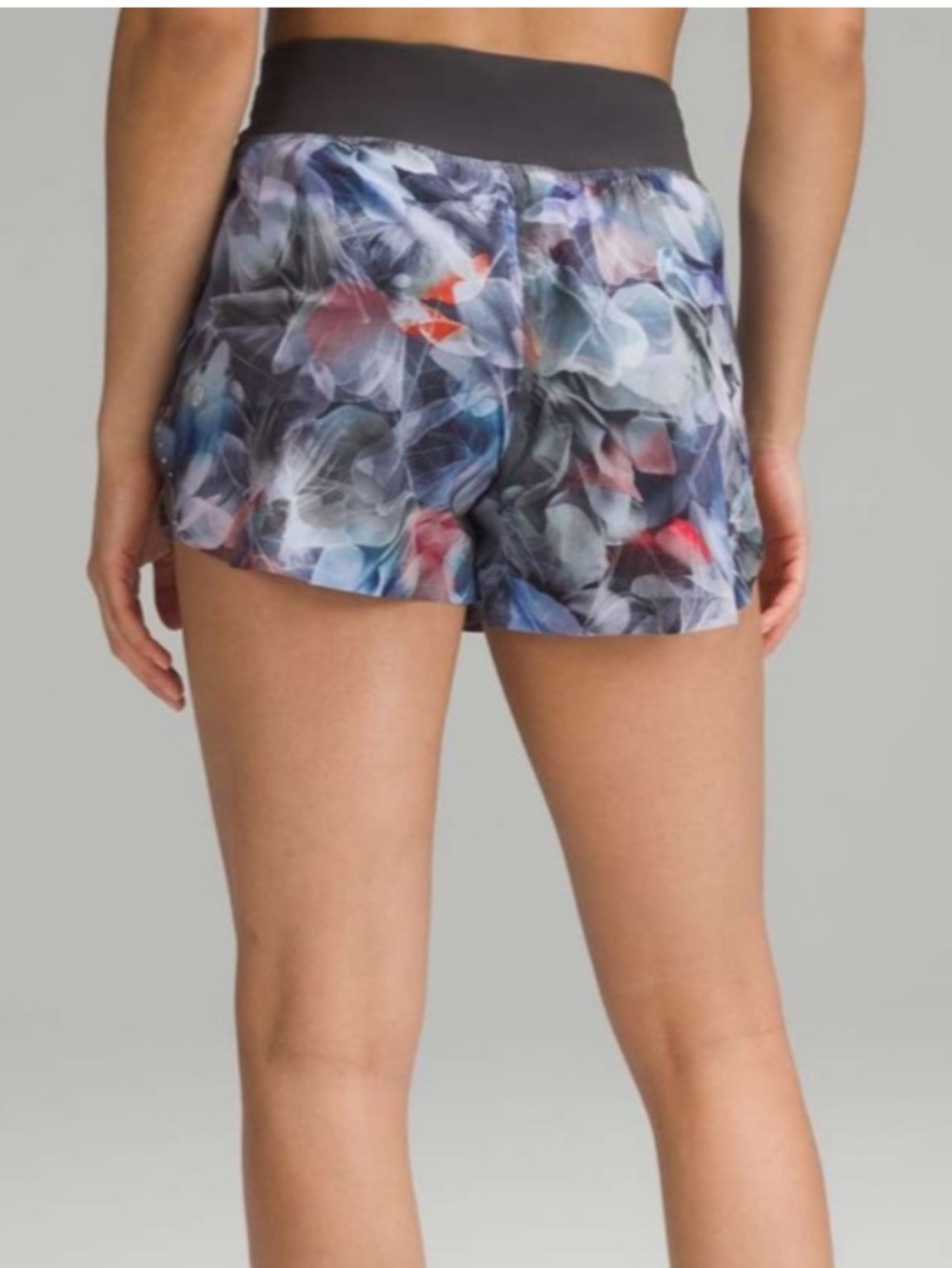 Lululemon Fast and Free Reflective High Rise Classic Fit
Short Size 2 - Picture 3 of 6
